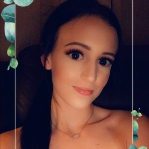 Meet your Posher, Kacie